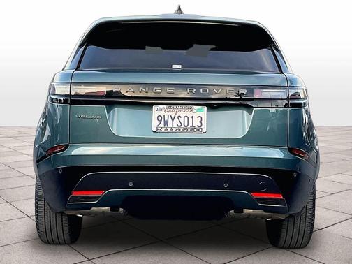 Giola Green Metallic 2026 Land Rover Range Rover Velar P250 SE R-Dynamic