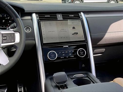 Eiger Grey Metallic 2025 Land Rover Discovery P300 Dynamic SE