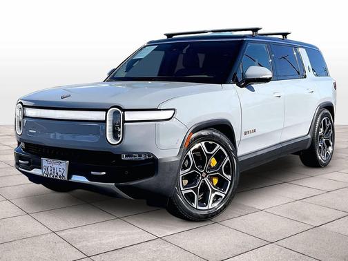 2023 Rivian R1S Adventure