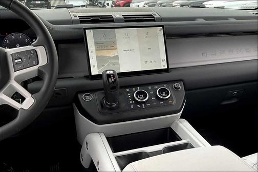 2025 Land Rover Defender 110 P400 S