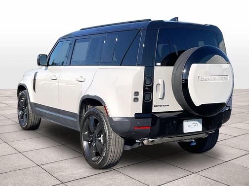 2026 Land Rover Defender P300 S