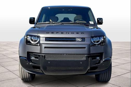 2026 Land Rover Defender 110 V8