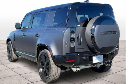 2026 Land Rover Defender 110 V8