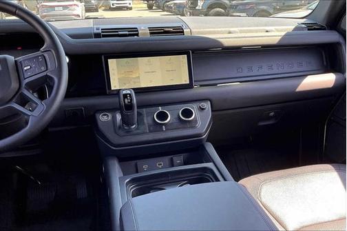 2024 Land Rover Defender X-Dynamic SE