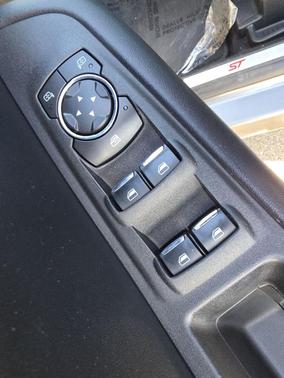 2021 Ford Edge ST Line