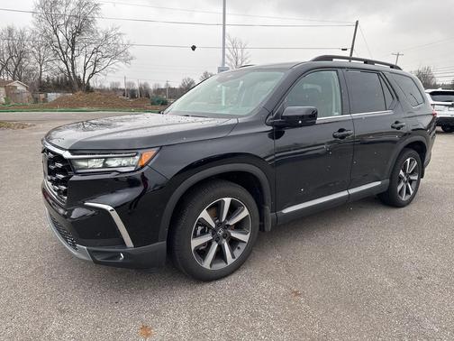 2023 Honda Pilot AWD Elite
