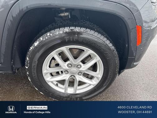 2022 Jeep Grand Cherokee L Laredo