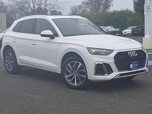 2023 Audi Q5 45 S line Premium Plus
