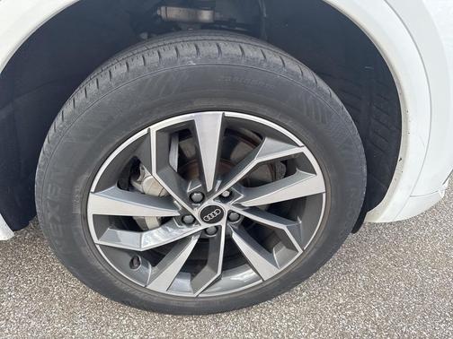 2023 Audi Q5 45 S line Premium Plus