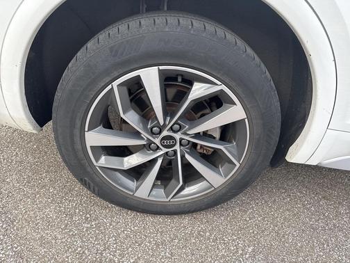 2023 Audi Q5 45 S line Premium Plus