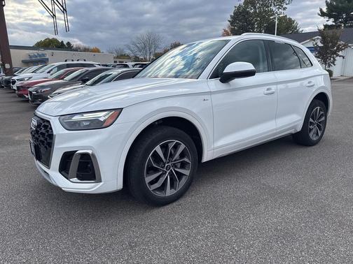 2023 Audi Q5 45 S line Premium Plus