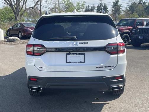 2025 Honda Pilot Black Edition