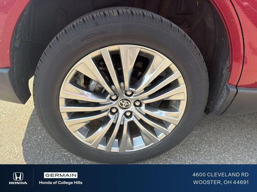Ruby Flare Pearl 2024 Toyota Venza XLE