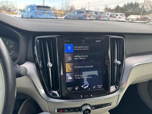 2020 Volvo S60 T5 Momentum