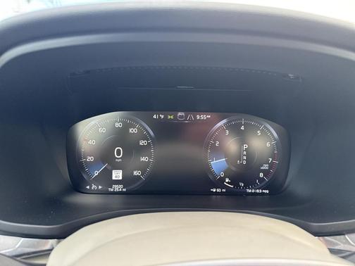2020 Volvo S60 T5 Momentum