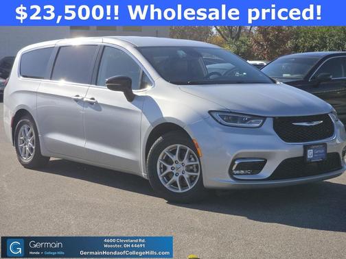 2024 Chrysler Pacifica Touring L