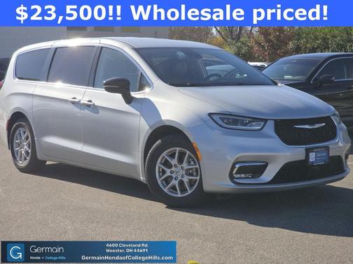 2024 Chrysler Pacifica Touring L