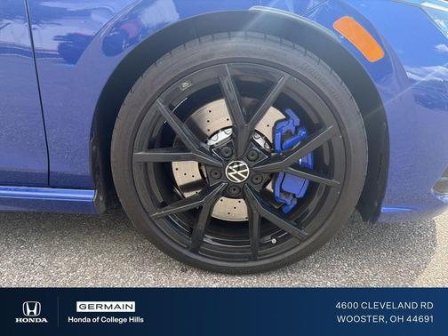 Lapiz Blue Metallic 2023 Volkswagen Golf R 20th Anniversary Edition