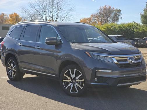 2021 Honda Pilot Touring 8-Passenger
