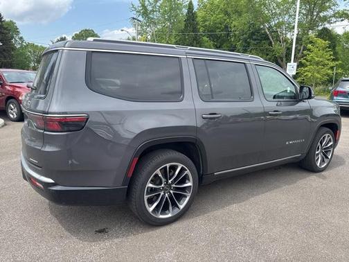 2022 Jeep Wagoneer Series III 4x4