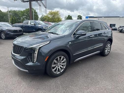 2021 Cadillac XT4 Premium Luxury