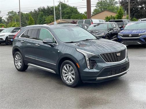 2021 Cadillac XT4 Premium Luxury