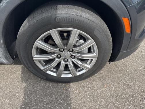 2021 Cadillac XT4 Premium Luxury