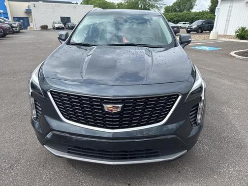 2021 Cadillac XT4 Premium Luxury