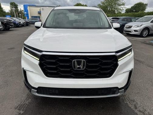 2023 Honda Pilot AWD Elite