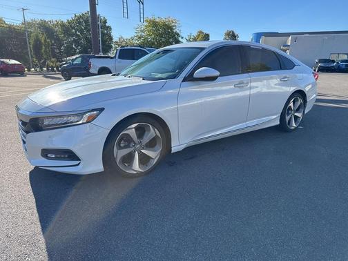 2020 Honda Accord Touring 2.0T