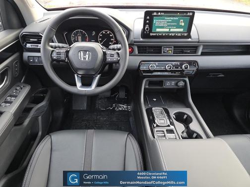 2025 Honda Pilot Touring 8-Passenger