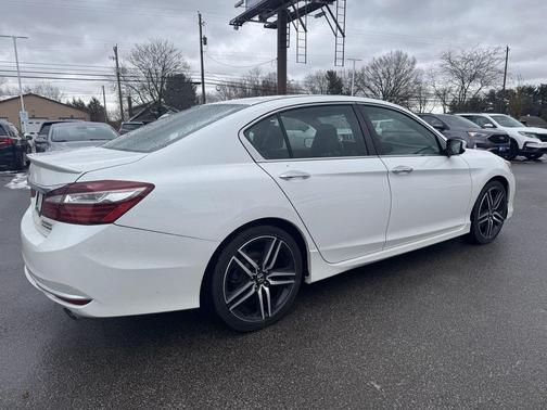 2017 Honda Accord Sport SE