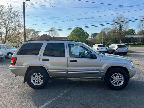 2004 Jeep Grand Cherokee Laredo
