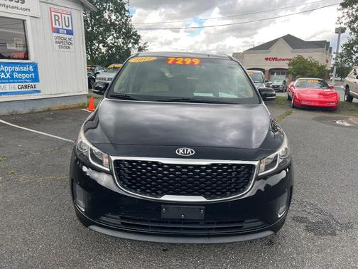 2017 Kia Sedona LX