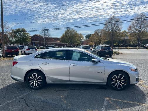 2020 Chevrolet Malibu FWD RS