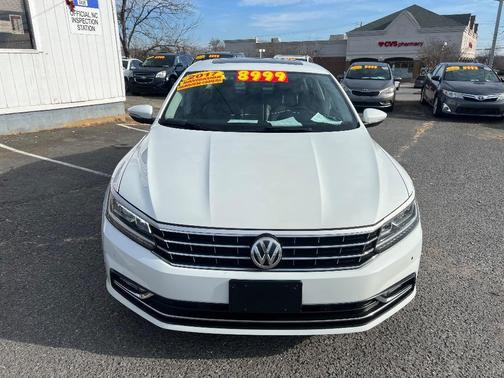 2017 Volkswagen Passat 1.8T SE w/Technology