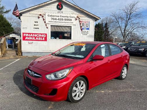 2012 Hyundai Accent GLS
