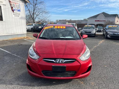 2012 Hyundai Accent GLS