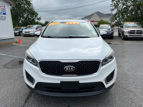 2017 Kia Sorento LX