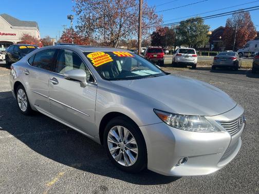 2013 Lexus ES 300h Base