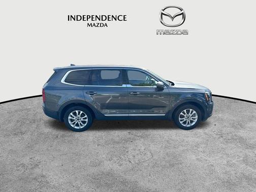 2022 Kia Telluride LX