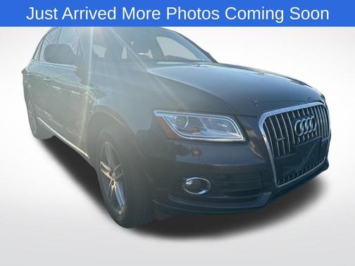 Lava Gray Pearl Effect 2017 Audi Q5 2.0T Premium