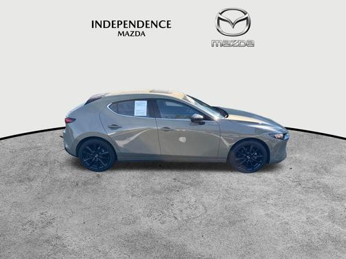 2024 Mazda Mazda3 2.5 Carbon Turbo