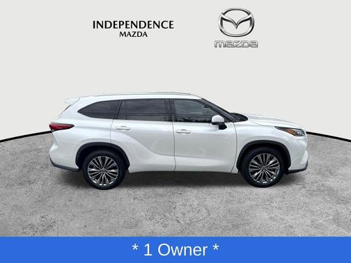 Blizzard Pearl 2020 Toyota Highlander Platinum