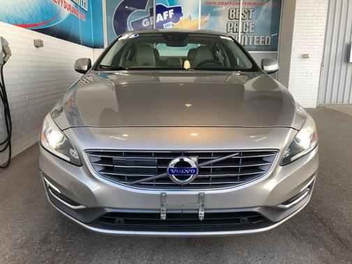 2016 Volvo S60 Inscription T5 Drive-E Platinum