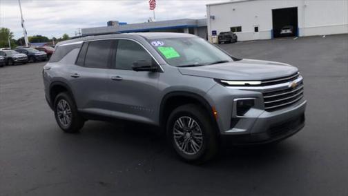 2024 Chevrolet Traverse LT