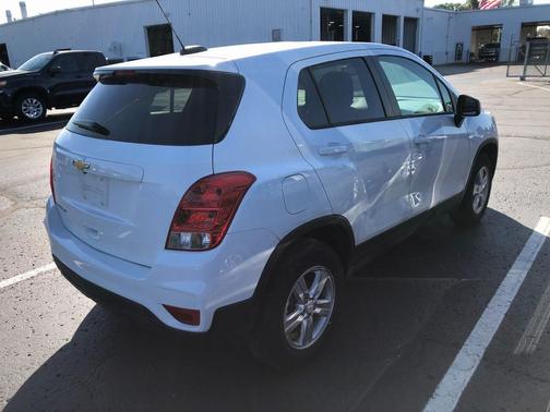 2022 Chevrolet Trax LS
