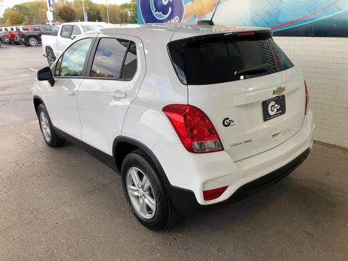 2022 Chevrolet Trax LS