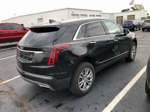 2022 Cadillac XT5 Premium Luxury