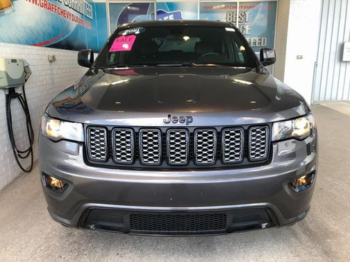 2021 Jeep Grand Cherokee Laredo
